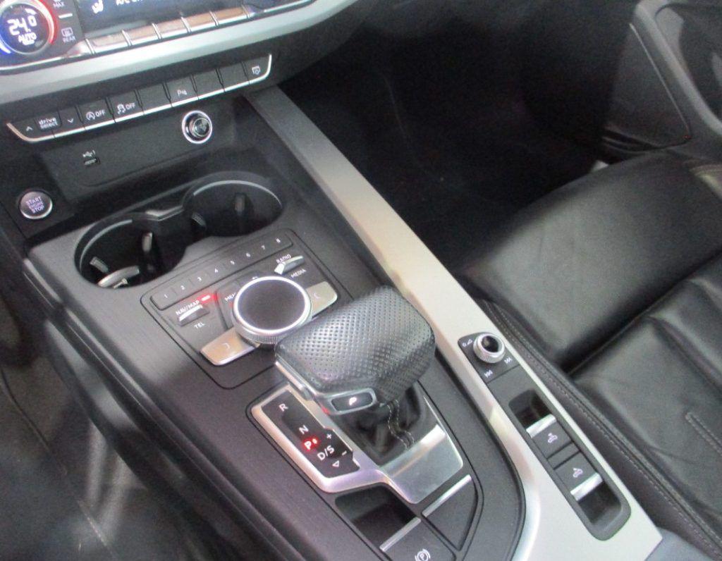 Audi A5 Cabrio 40 TFSI S tronic Sport S-LINE