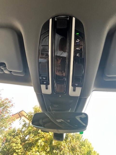 Porsche Cayenne 3.0 V6 E-Hybrid Approved