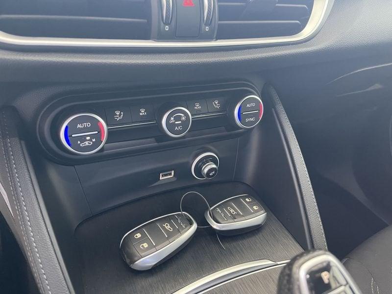 Alfa Romeo Stelvio 2.2 TD 160 CV Super Business AT8 RWD