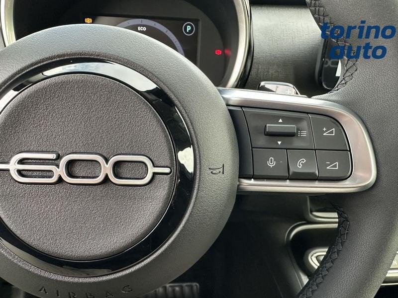 FIAT 600 1.2 Hybrid 110cv