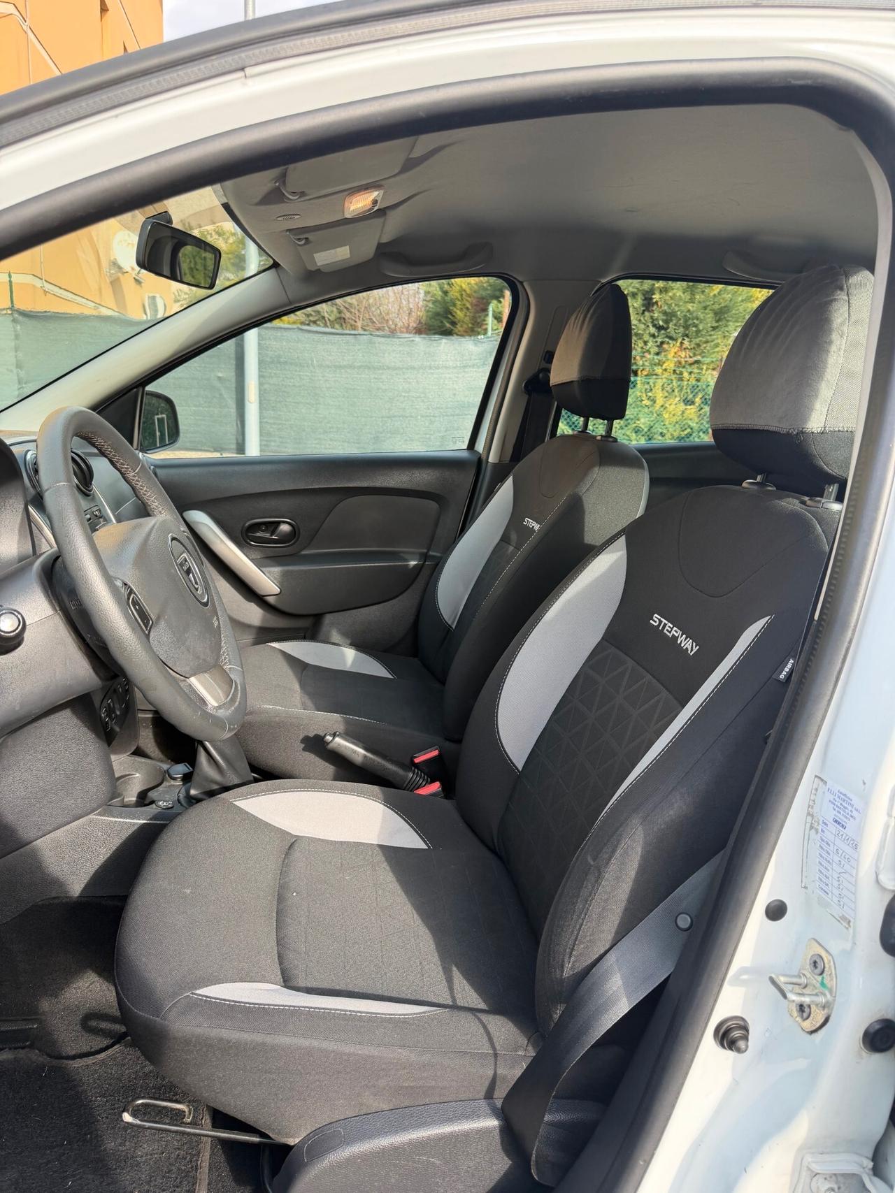 Dacia Sandero Stepway 0.9 GPL - NEOP. - 12 MESI DI GARANZIA -