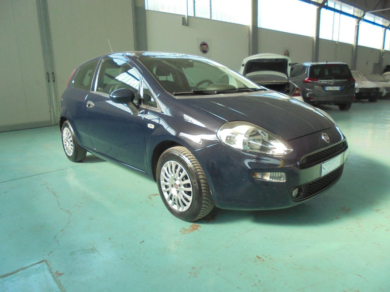 Fiat Punto 1.3 MJT II 75 CV 3 porte Street