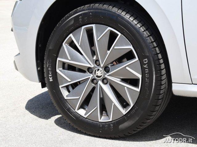 SKODA Kamiq 1.0 G-Tec Clever Led adattivi, Winter, Retrocamera