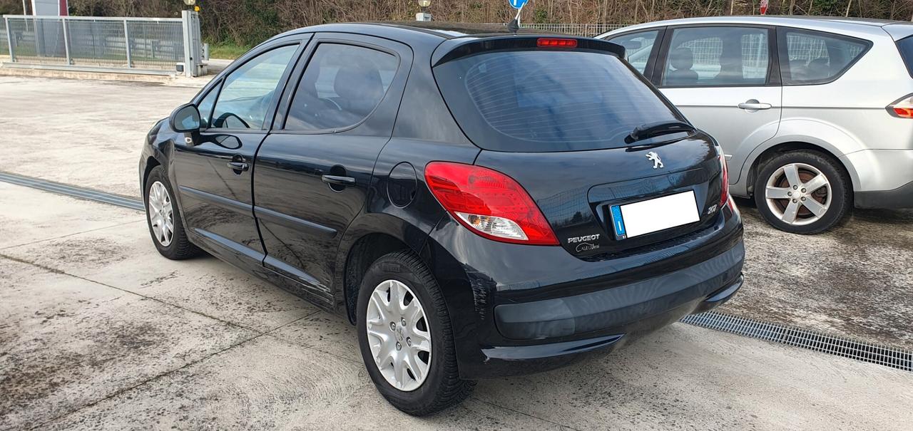 Peugeot 207 1.4 HDi 70CV 5p. Sweet Years