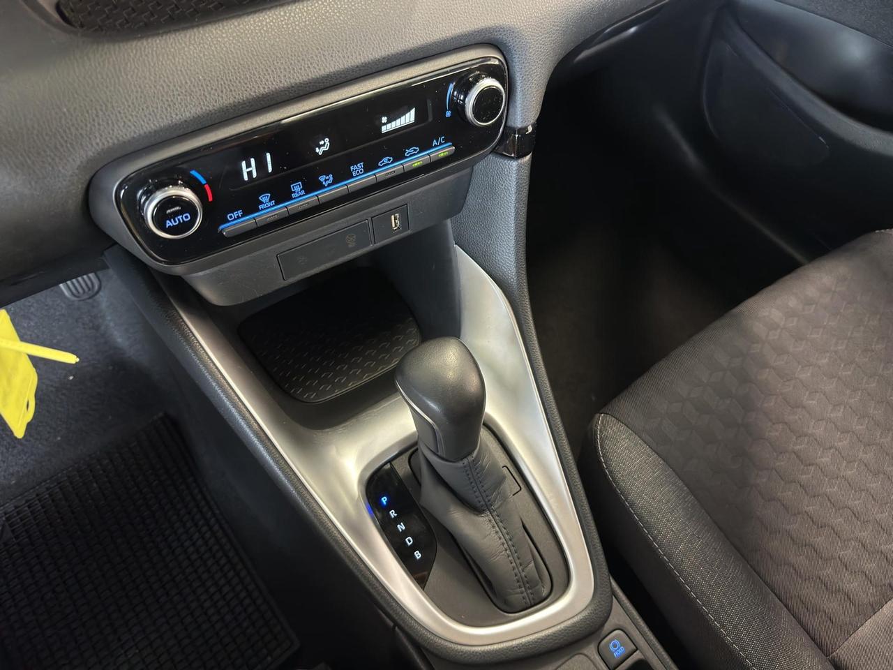 Toyota Yaris 1.5h Active