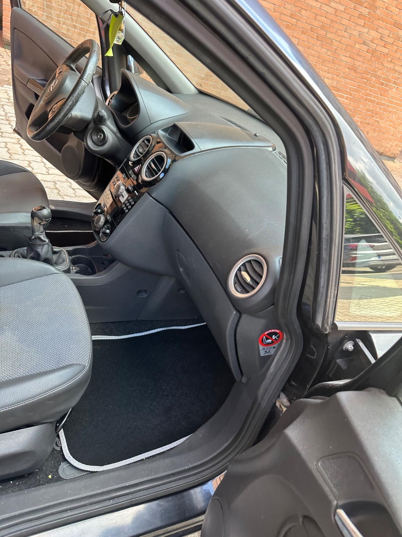 Opel Corsa 1.2 5 porte Easytronic Enjoy