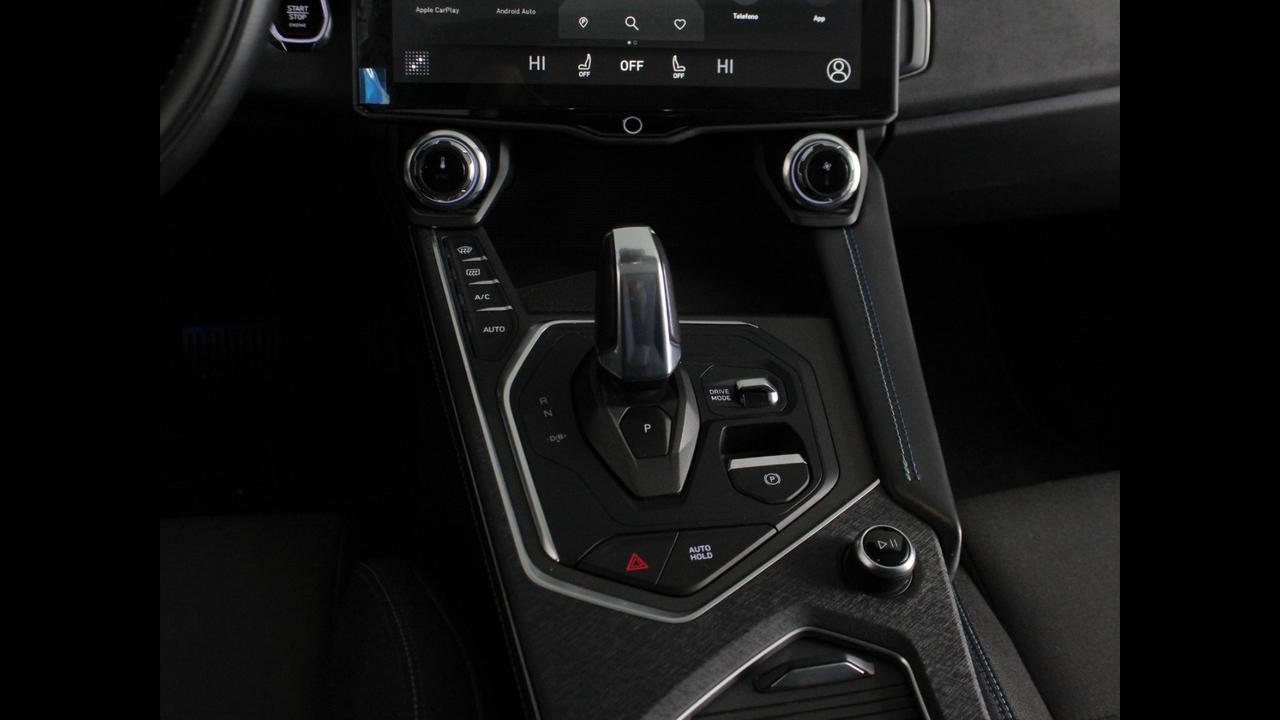 Lynk & Co 01 - 01 1.5 td phev auto