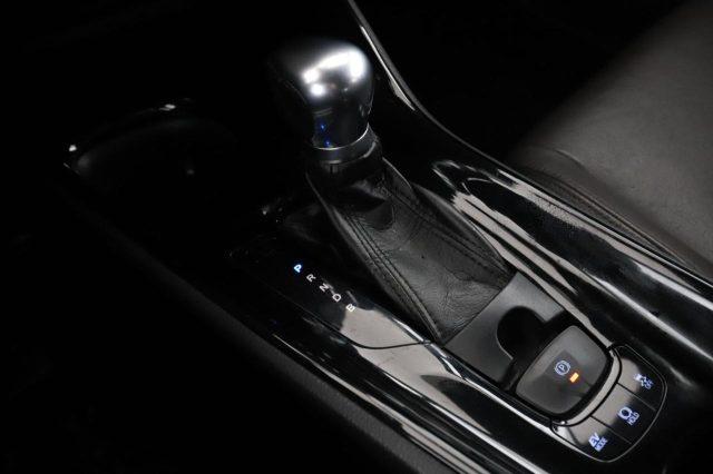 TOYOTA C-HR 1.8 Hybrid E-CVT Lounge