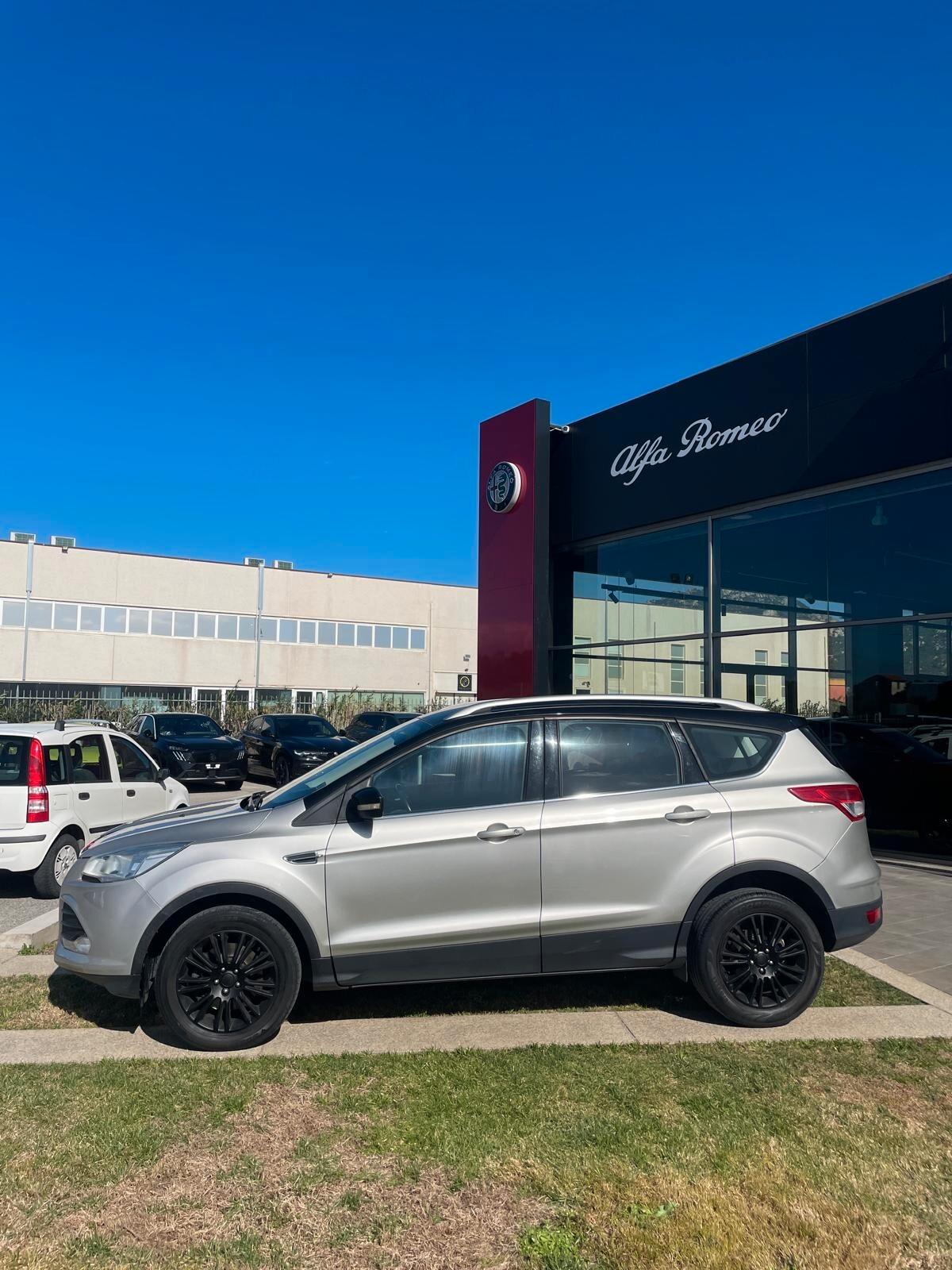 Ford Kuga 2.0 TDCI 140 CV 2WD Titanium