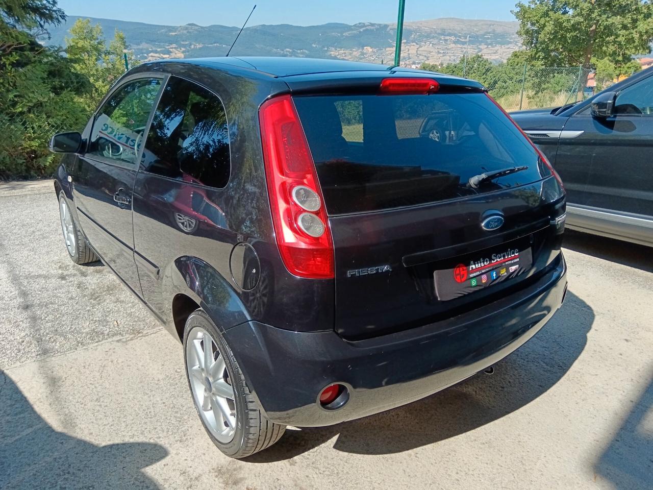 Ford Fiesta 1.4 TDCi 68CV TITANIUM PERFETTA