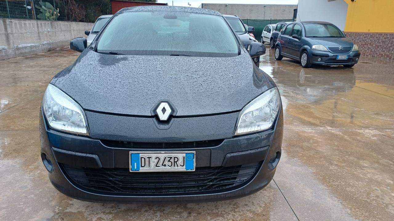 Renault Megane Mégane 1.5 dCi 110CV Luxe
