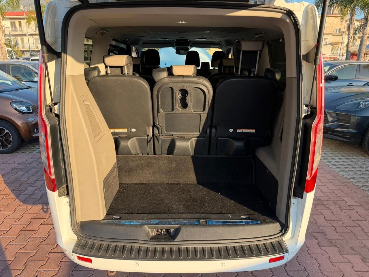 Ford Tourneo Custom 310 2.0 TDCi 130CV PL Titanium