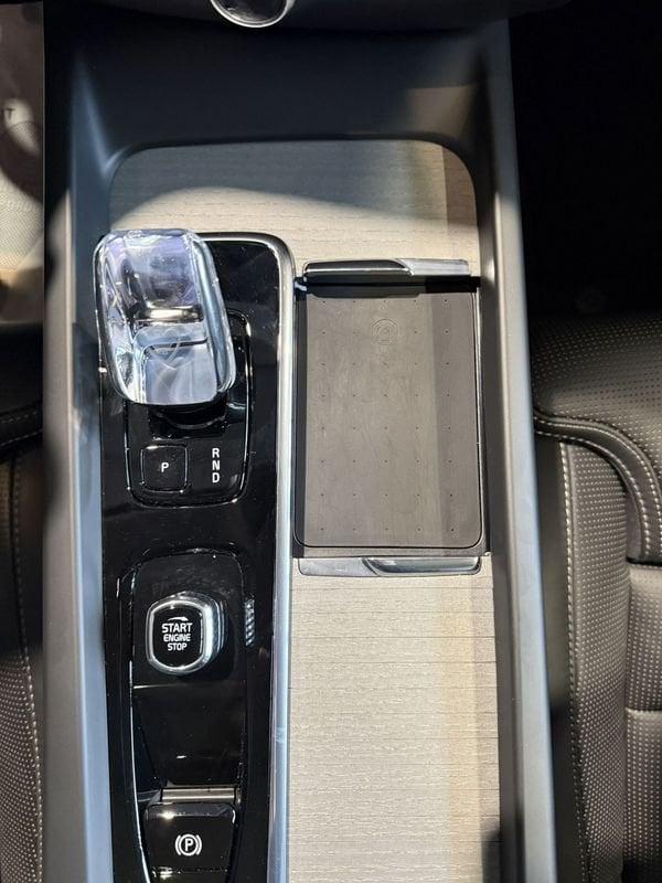 Volvo V60 Cross Country B4 D AWD autom. ULTIMATE