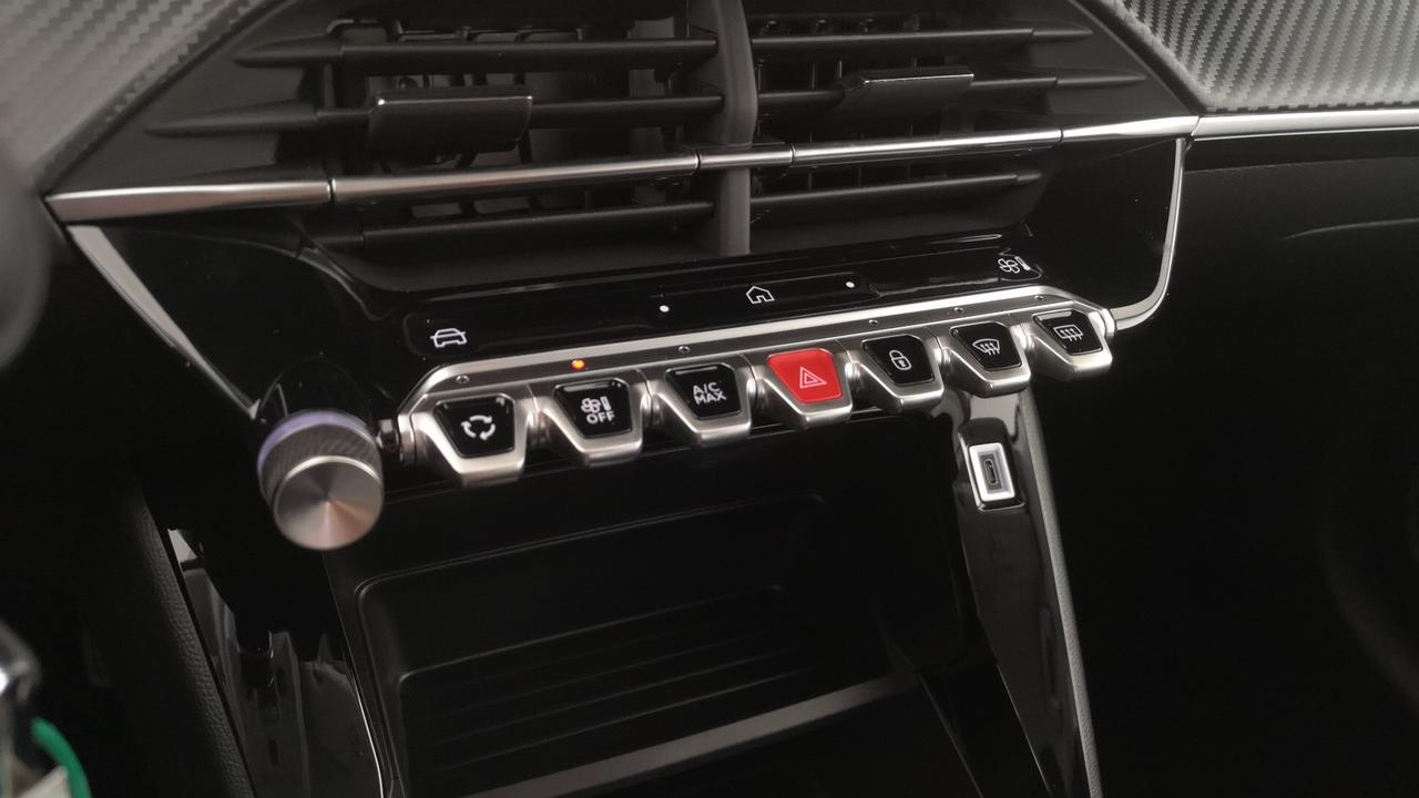 PEUGEOT 208 5P - STYLE Hybrid 100 E-DCS6