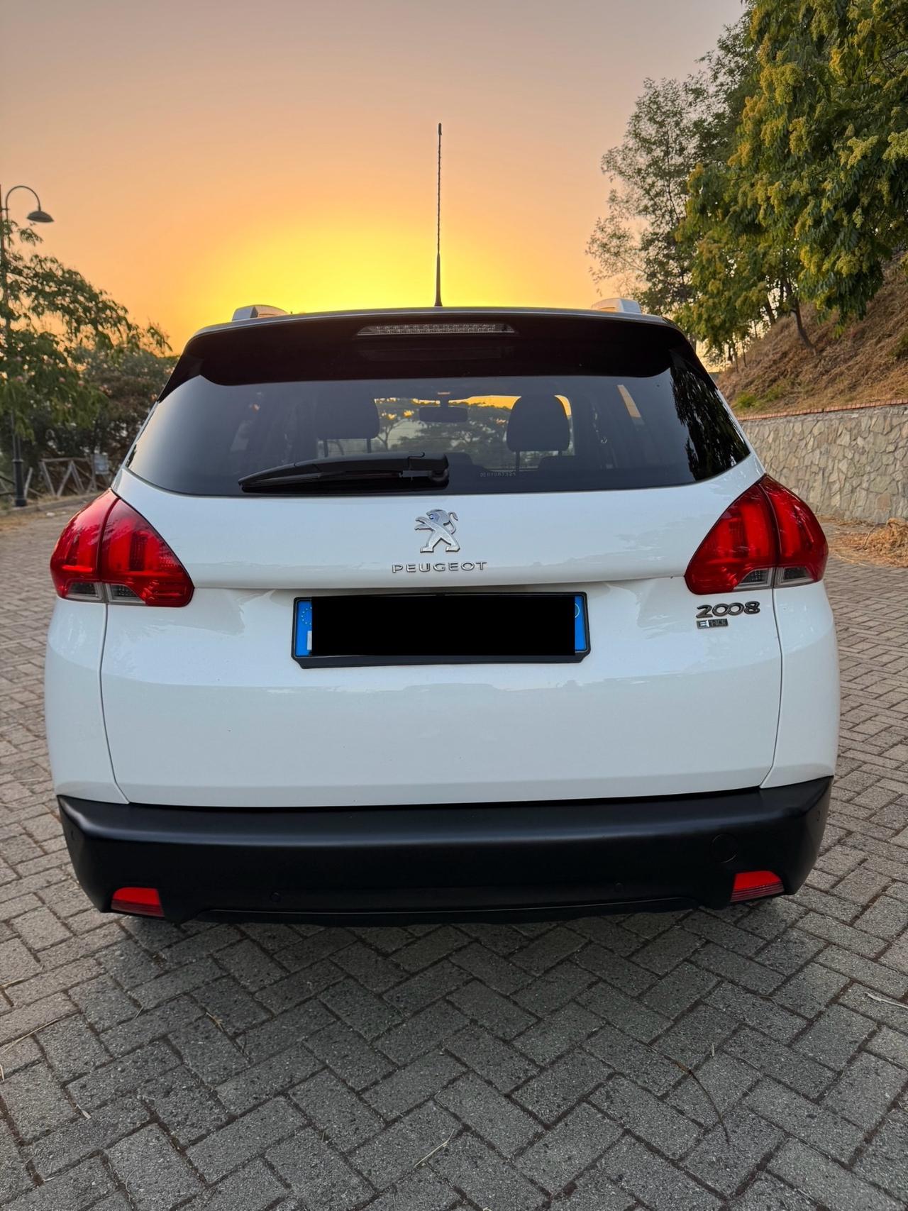 Peugeot 2008 1.6 e-HDi 92Cv Urban Cross 2014