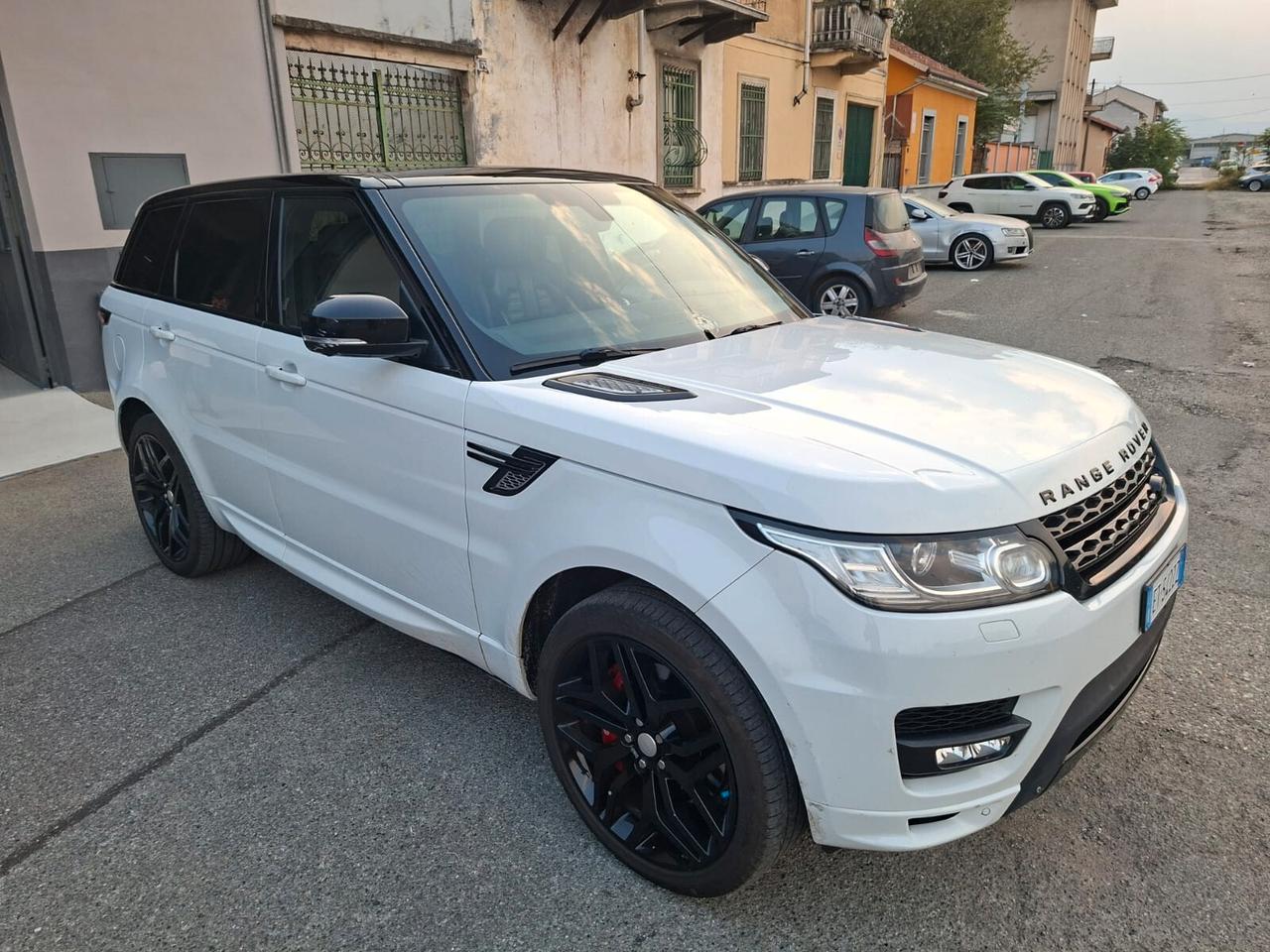 Land Rover Range Sport 3.0 SDV6 Autobiography Dynamic 300CV - GANCIO TRAINO, MONITOR POSTERIORI, PEDANE LATERALI AUTOMATICHE, IPER FULL!
