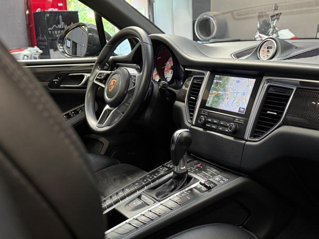 PORSCHE Macan 3.0 GTS