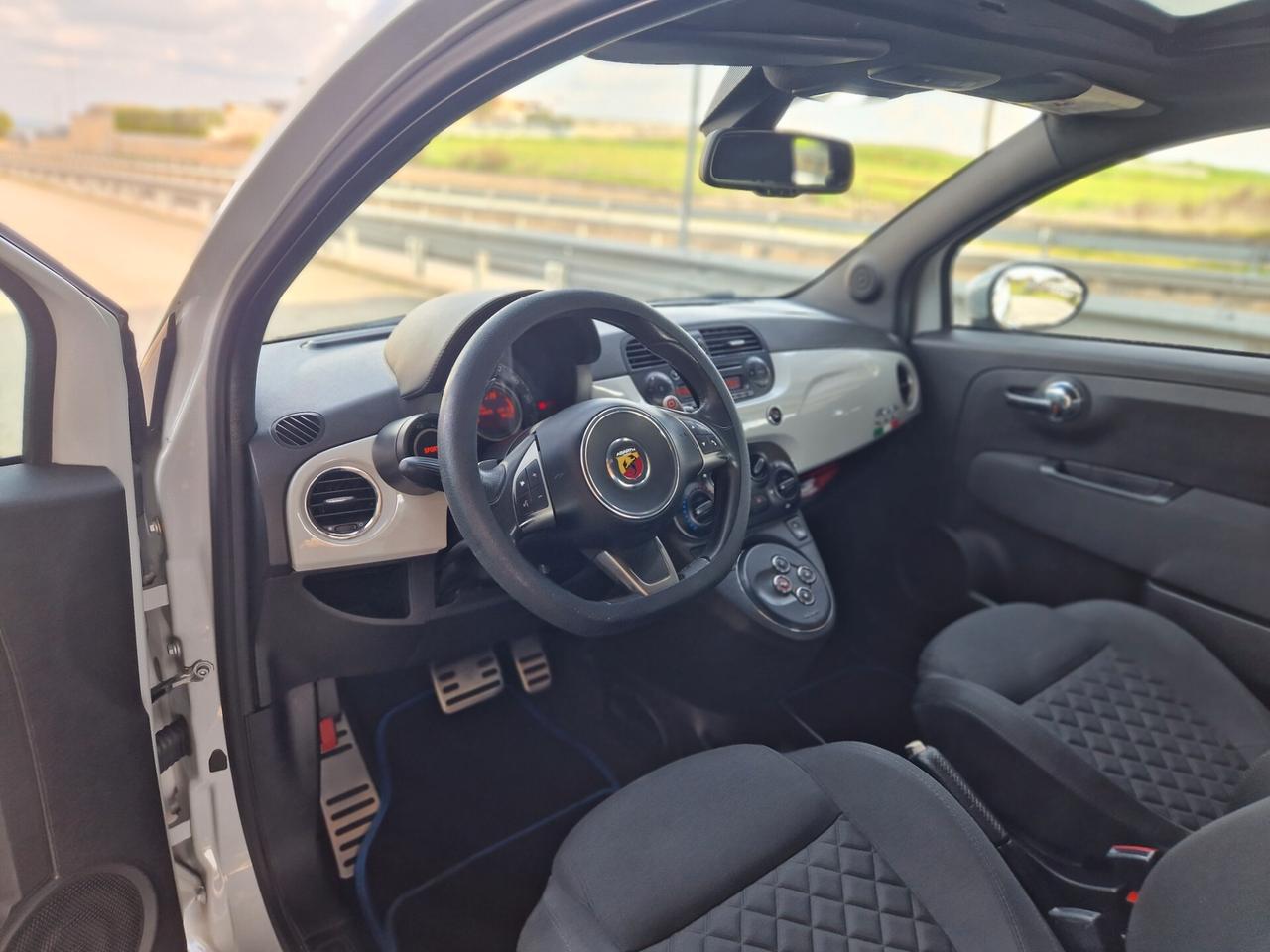 Abarth 500 1.4 Turbo T-Jet MTA Custom