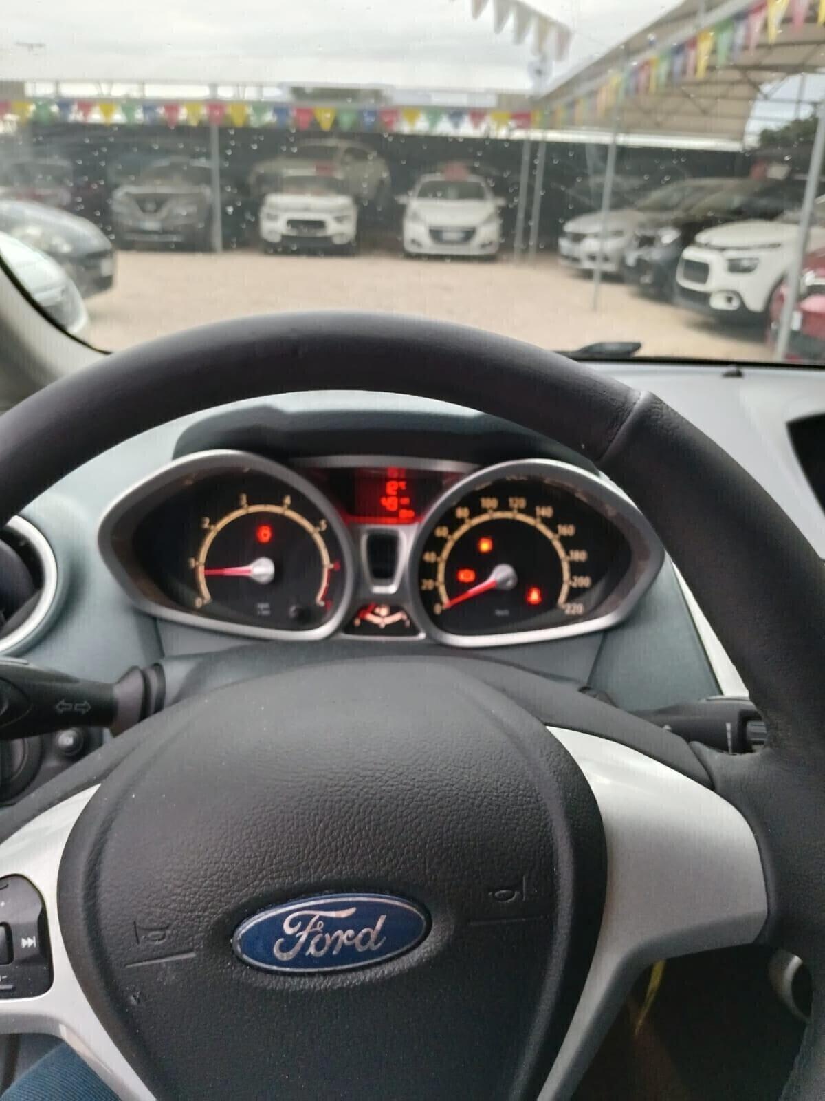 Ford Fiesta 1.2 82 CV 5 porte Titanium