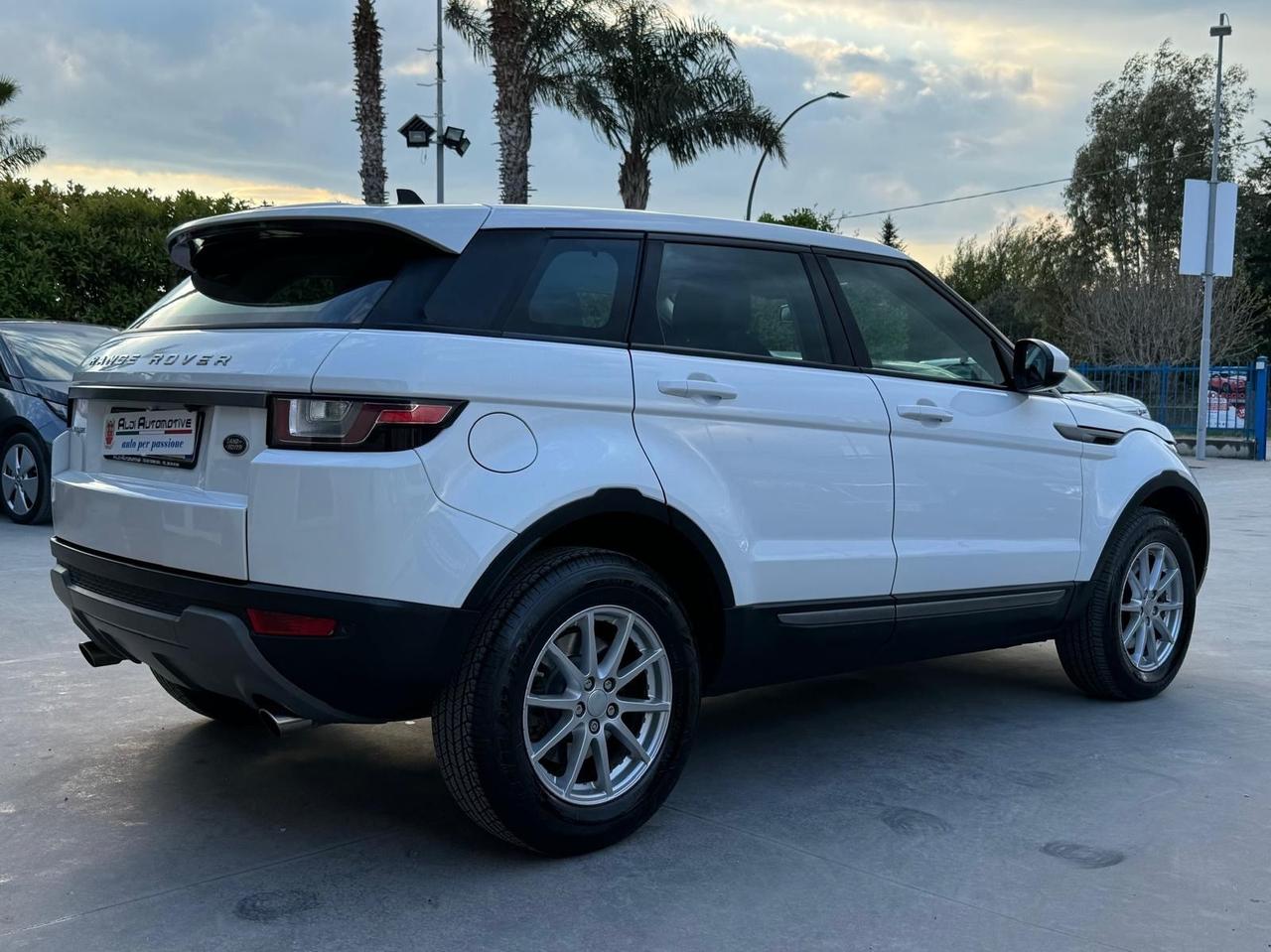 Land Rover Range Evoque 2.0 TD4 150 CV 5p. Business Edition Pure