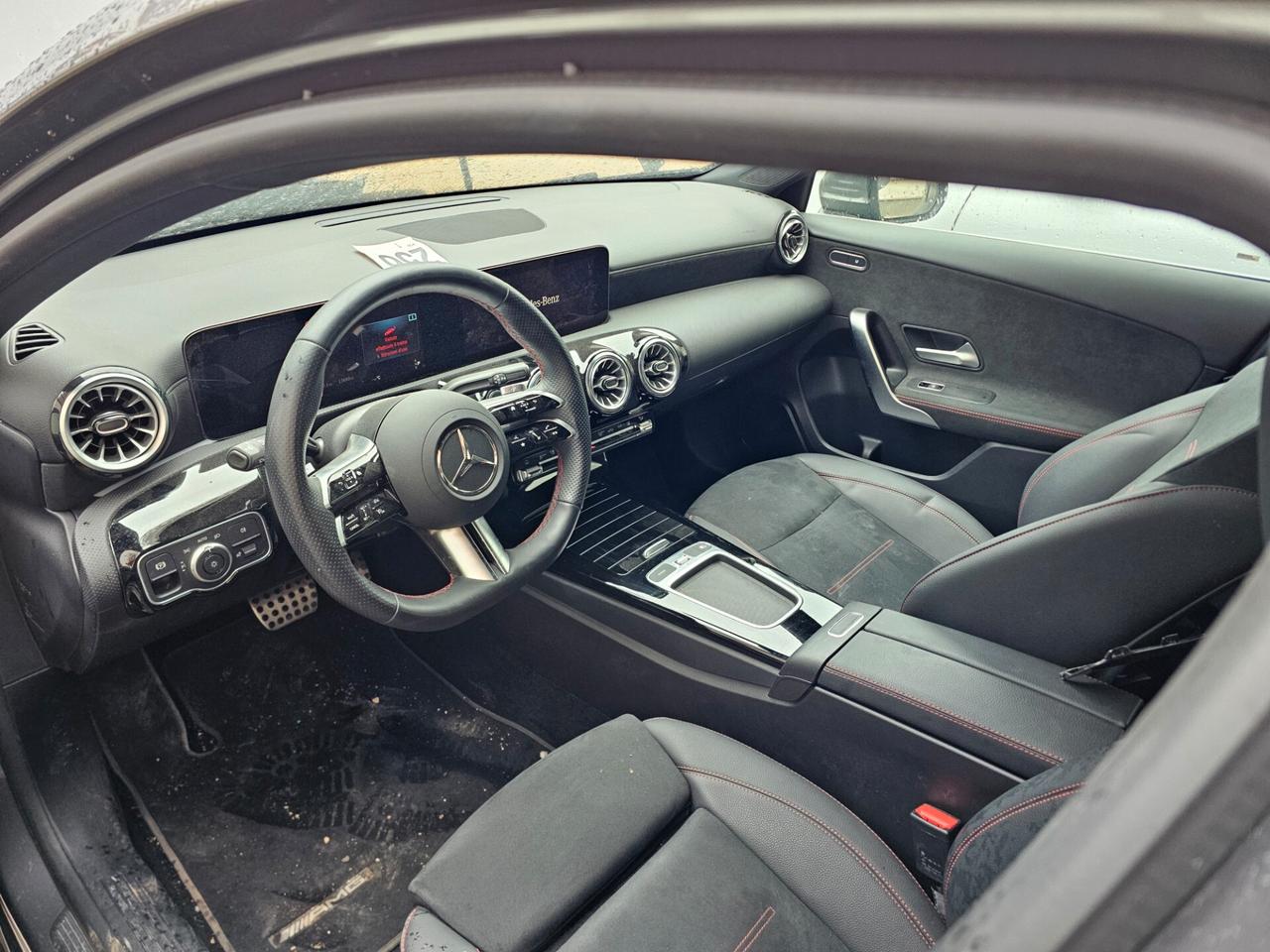 SINISTRATA Mercedes-benz A 250 e hybrid EQ AMG Line Premium