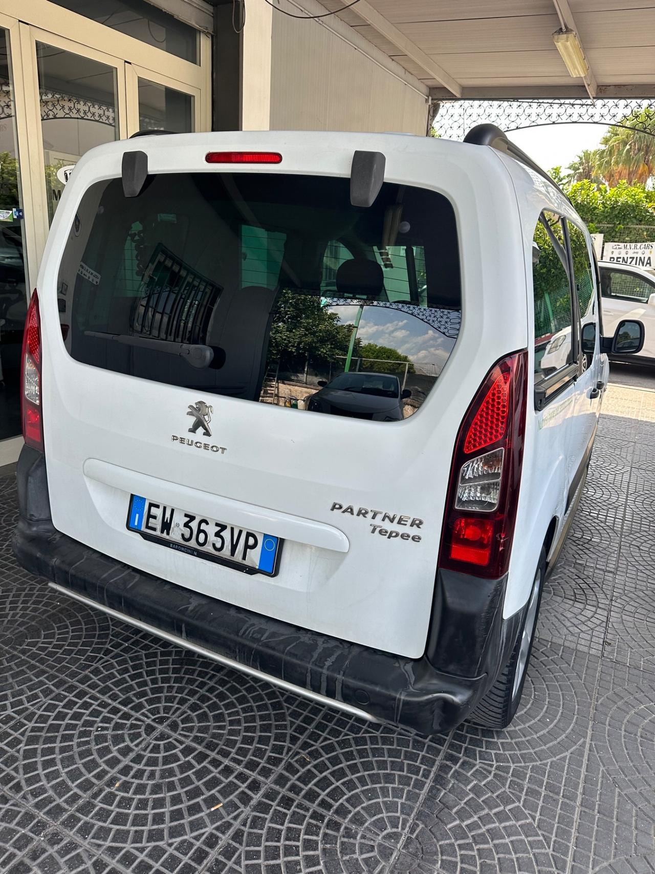 Peugeot Partner Tepee 1.6 HDi 92CV Outdoor
