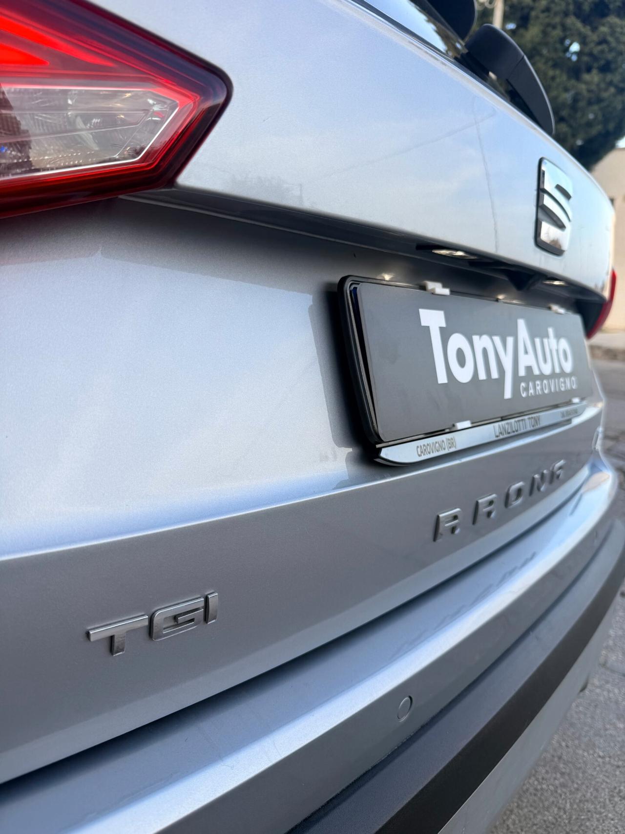 Seat Arona 1.0 TGI FR BENZINA/METANO DI SERIE, CON APPLE CARPLAY,ANDROID AUTO,TELECAMERA,NAVI,FULL LED