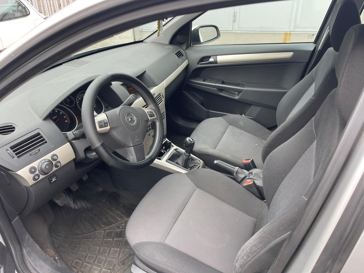 OPEL ASTRA 1.6 BENZINA-GPL 2028 EURO4 NEOPATENTATI