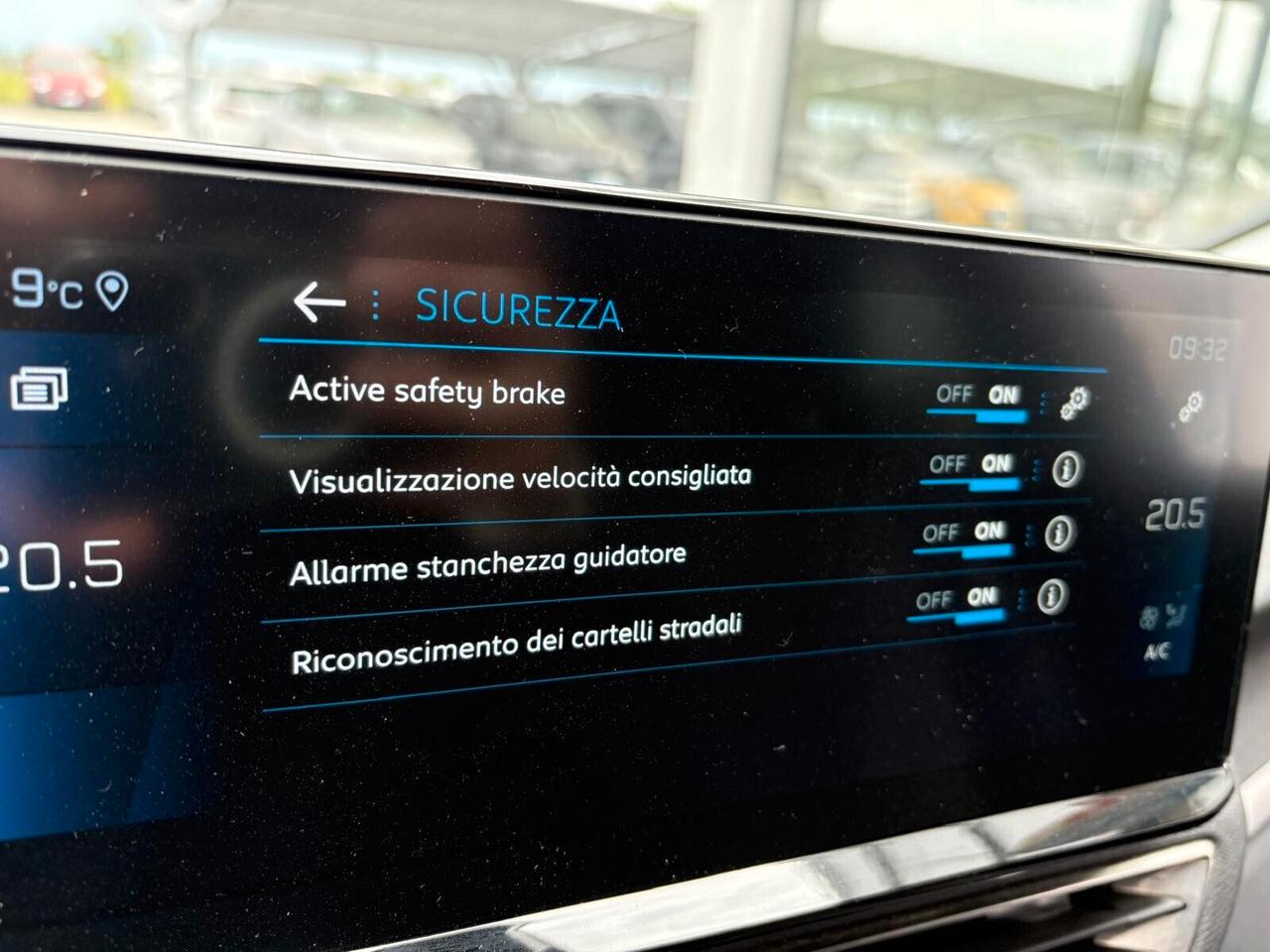 Peugeot 3008 ALLURE PACK BlueHDi 130 EAT8 N1 SPOTICAR