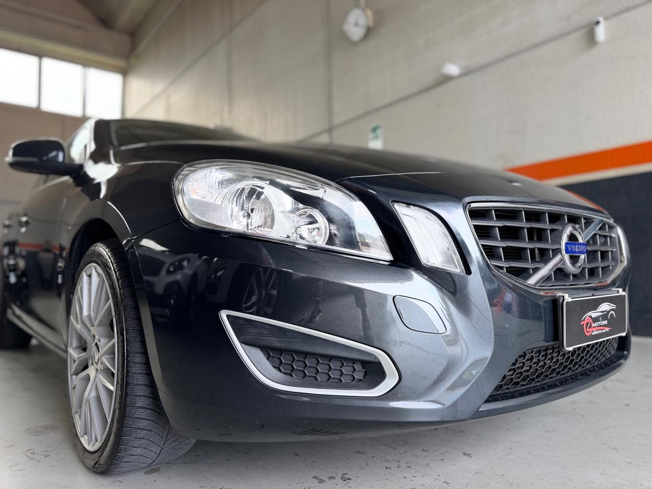 Volvo V60 D3 Geartronic Summum