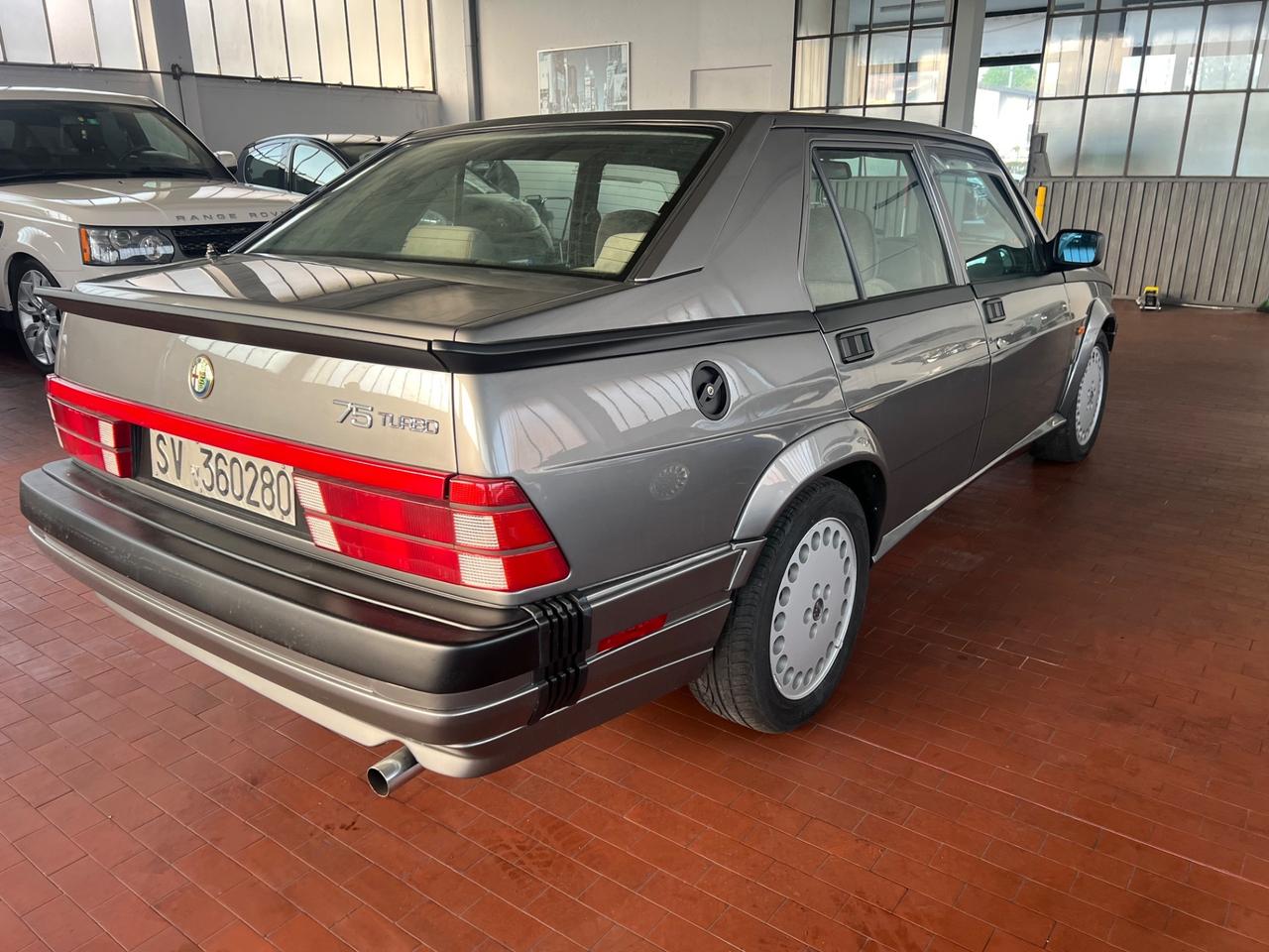 Alfa Romeo 75 1.8i turbo America