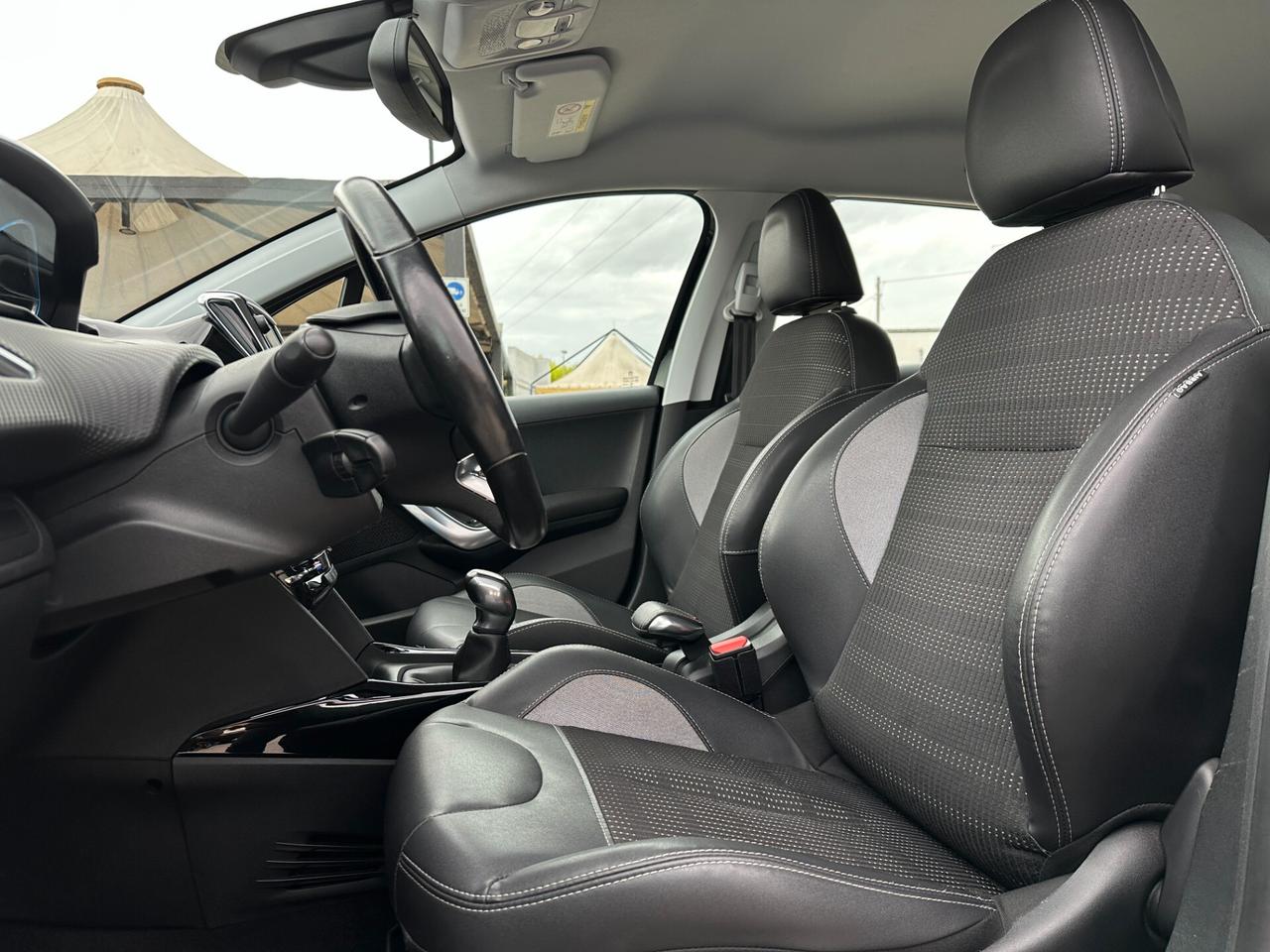 PEUGEOT 2008 1.6 BlueHDi 100 Allure
