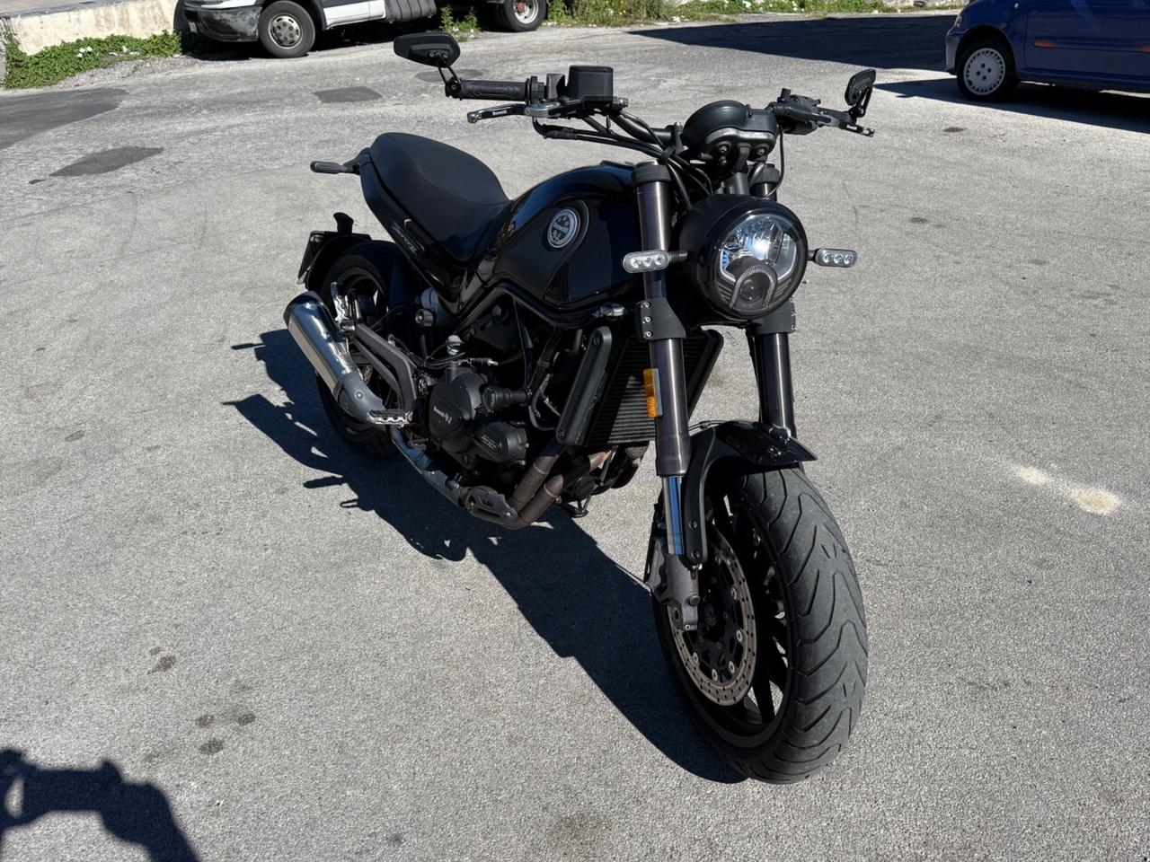 Benelli Leoncino 500