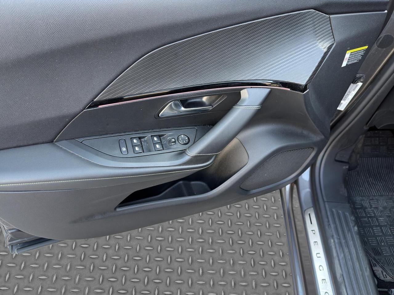 Peugeot 2008 1.5 bluehdi 130cv GT Line automatica 2020