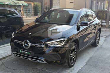 MERCEDES GLA 180 d Automatic Sport
