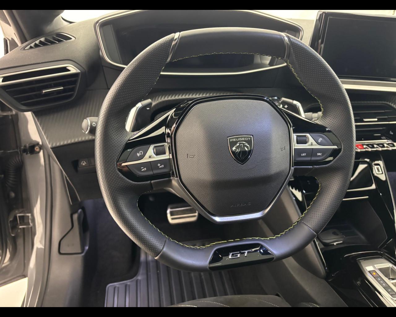 PEUGEOT 208 1.2 hybrid GT 145cv e-dcs 6