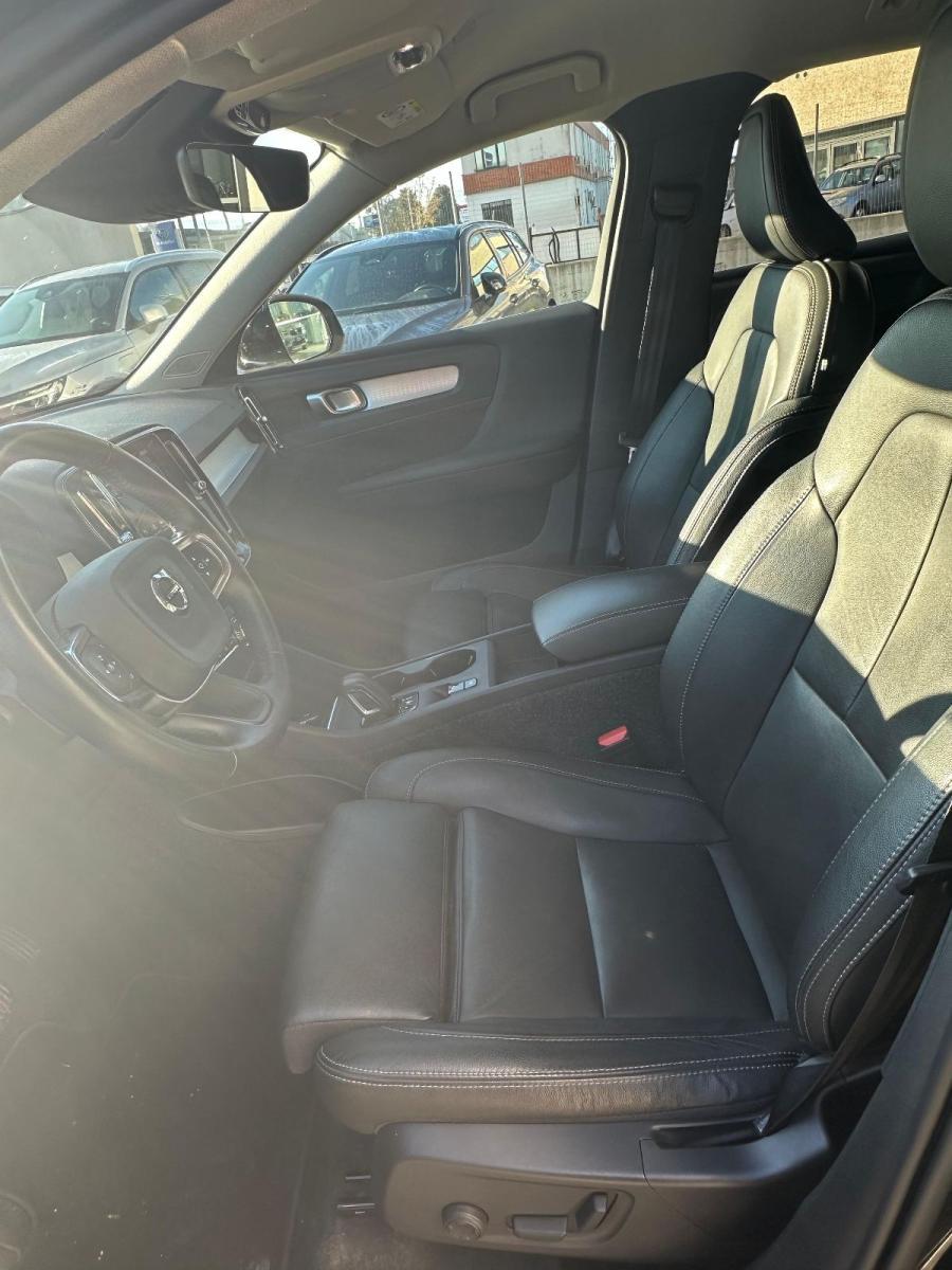 VOLVO - XC40 - T4 Recharge Plug-in Hyb. Inscr.Exp.