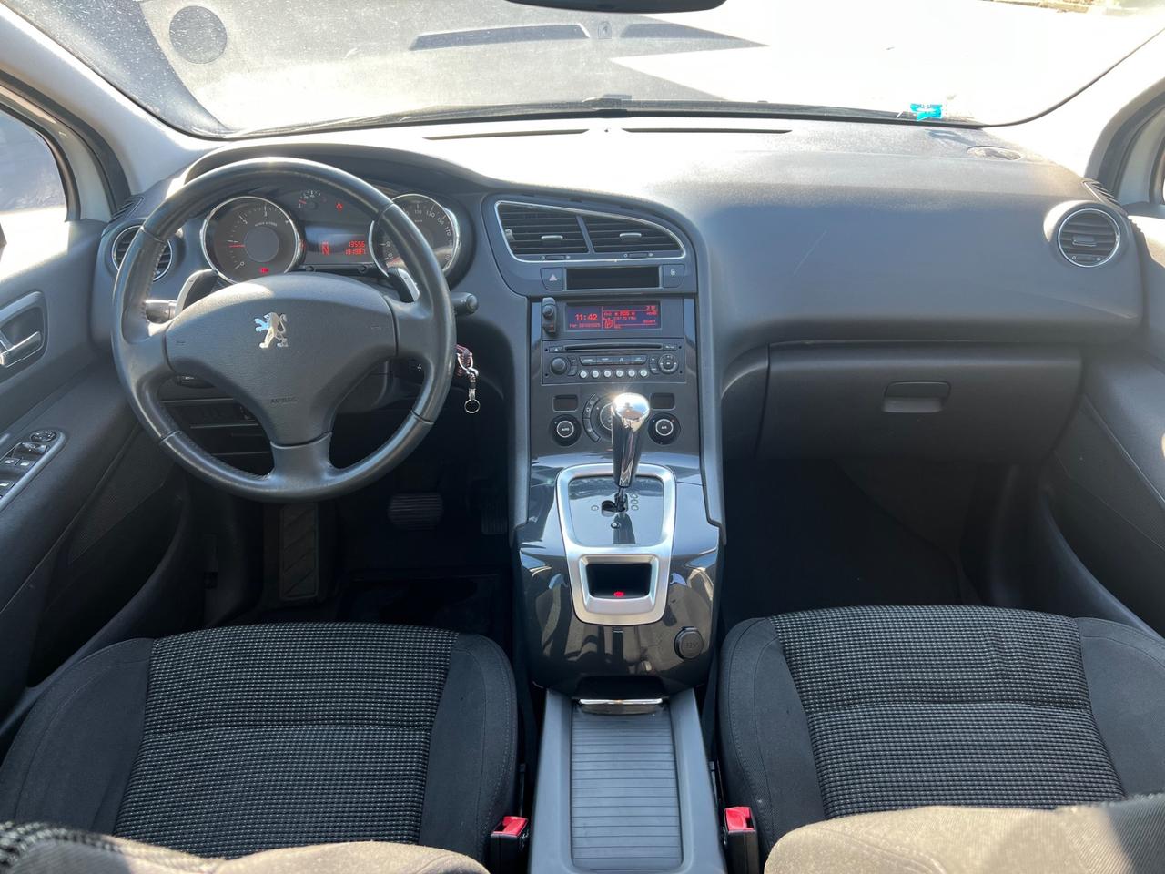 Peugeot 5008 1.6 e-HDi 112CV Stop&Start cambio robotizzato Family