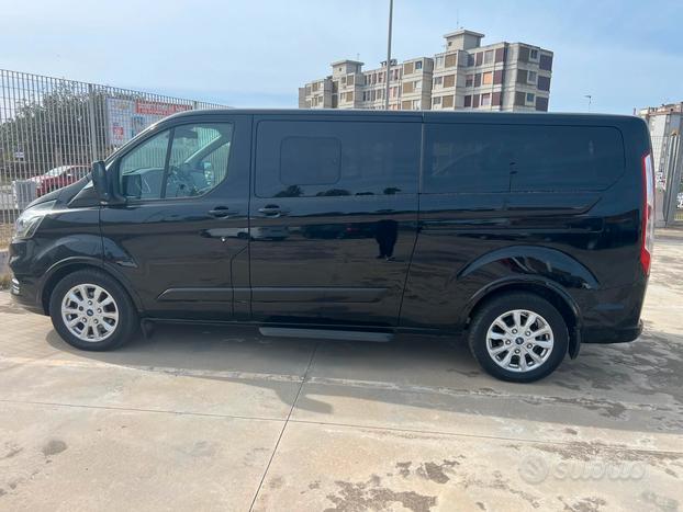 Ford Tourneo Custom 2.0 TDCi 130CV 9 posti