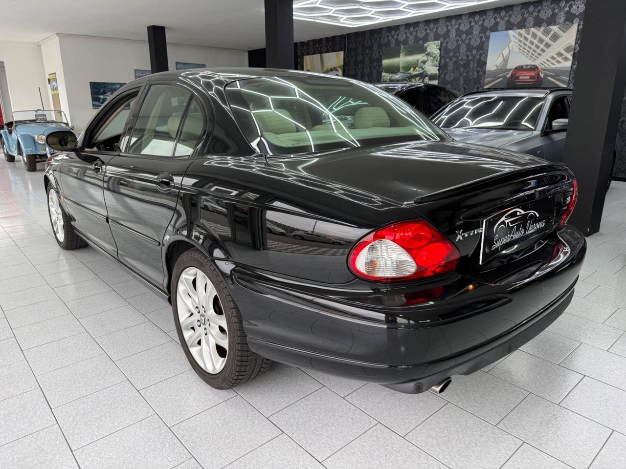 Jaguar X-Type 2.5 V6 24V cat Classic ASI