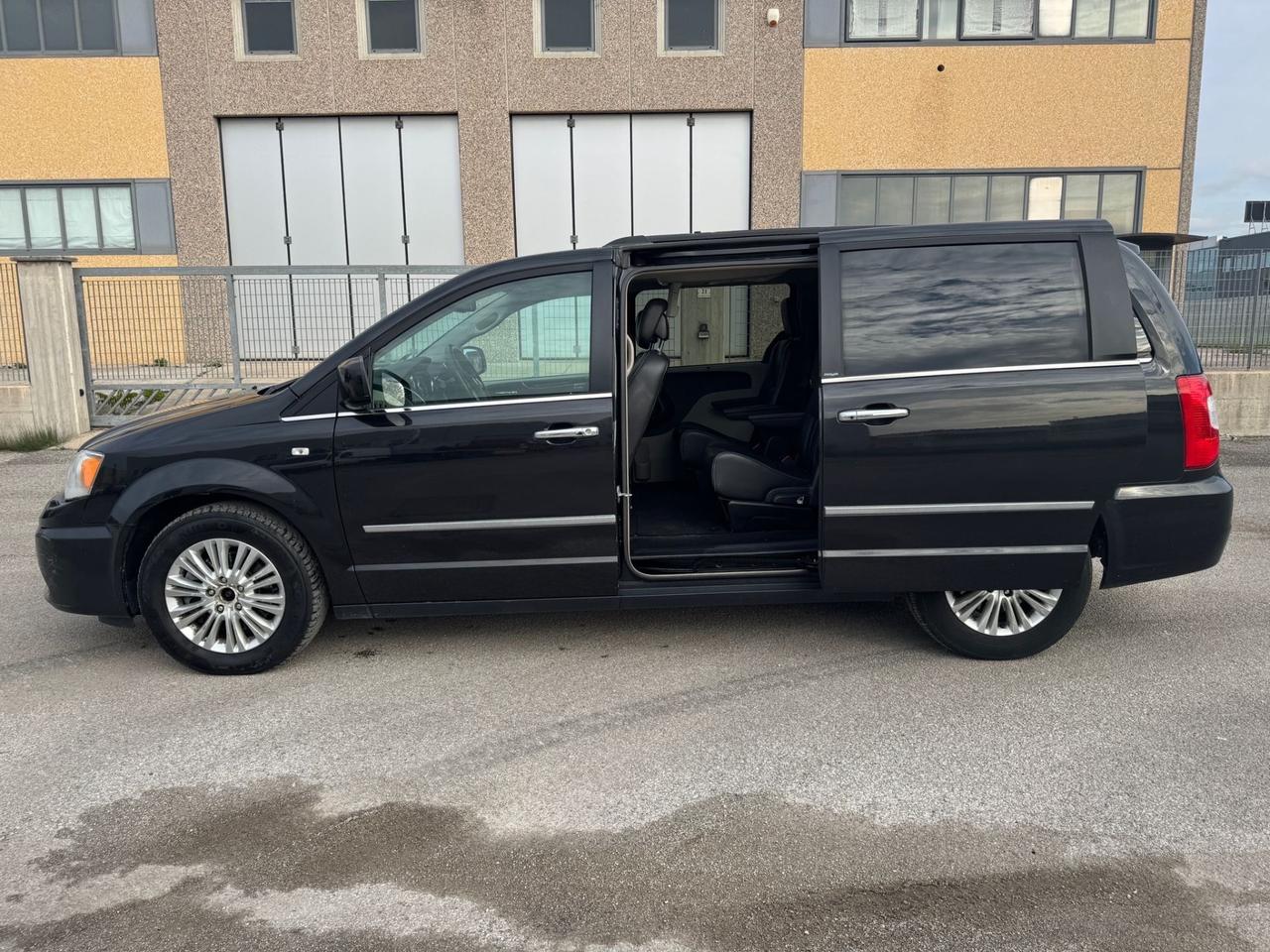 Lancia Voyager 2.8 Turbodiesel Platinum 163 CV