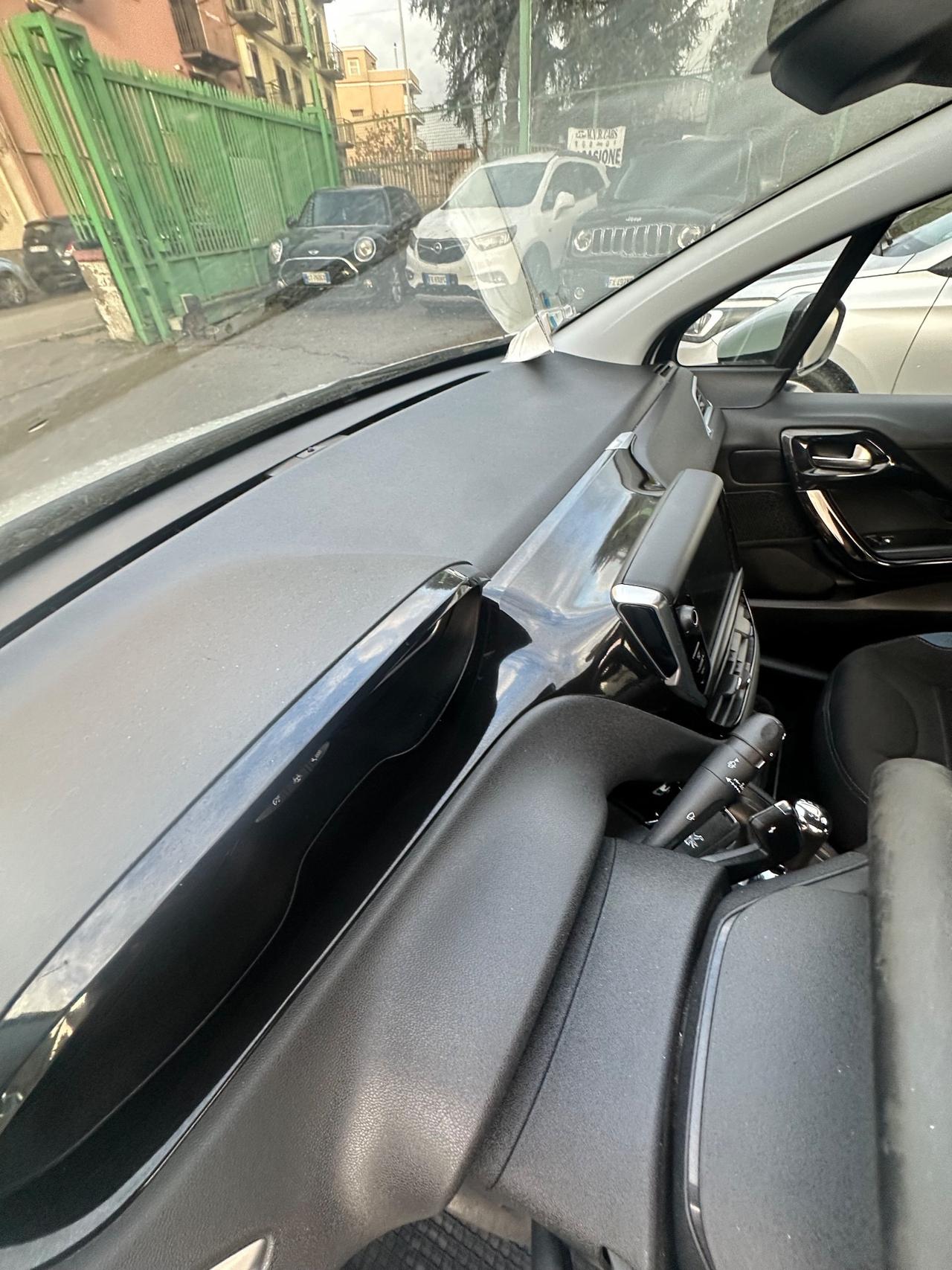 Peugeot 208 1.2 e-VTi 82 CV Stop&Start ETG5 5 porte Allure