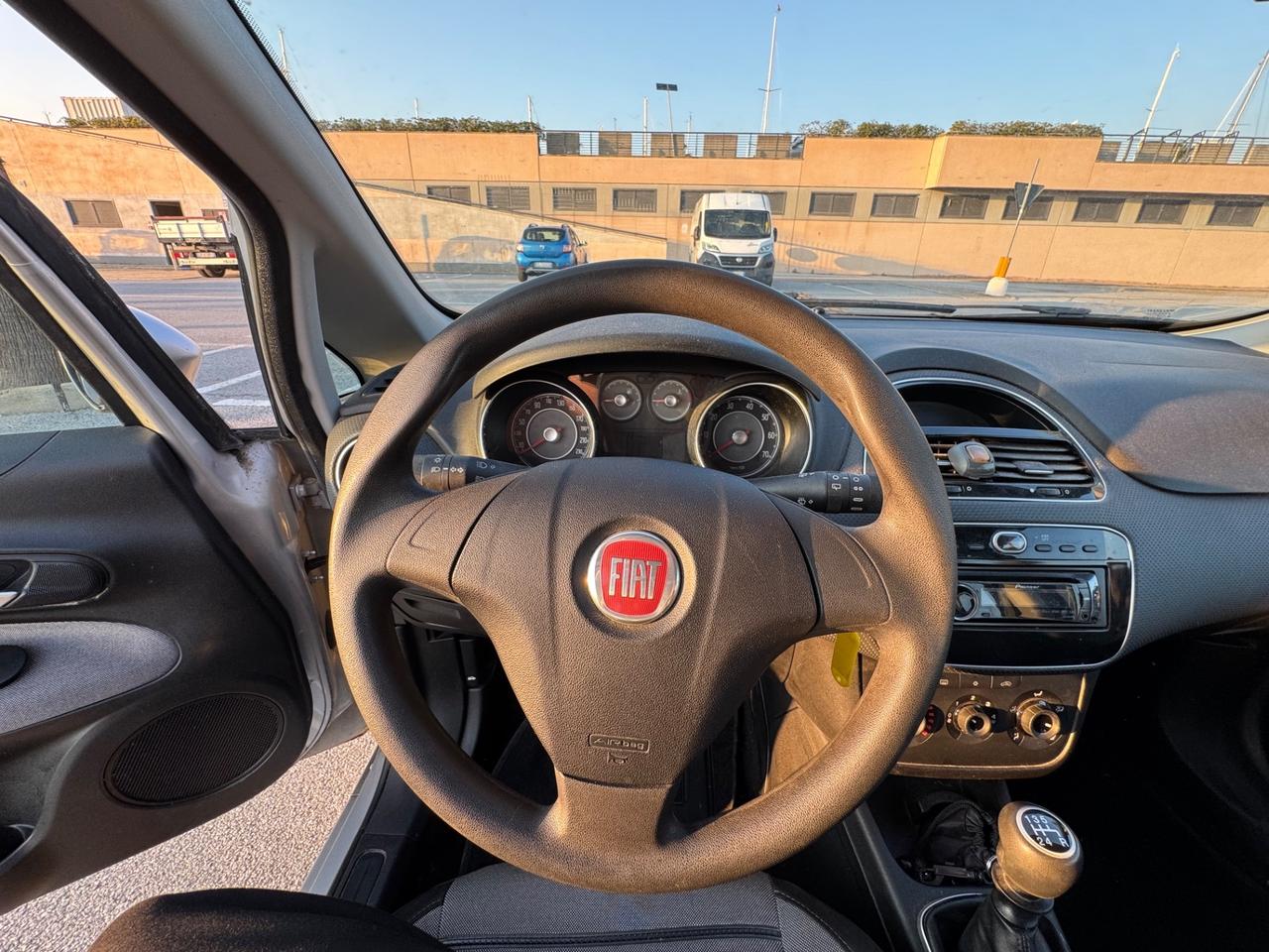 FIAT PUNTO EVO 1.4 BENZINA GPL 12 MESI DI GARANZIA