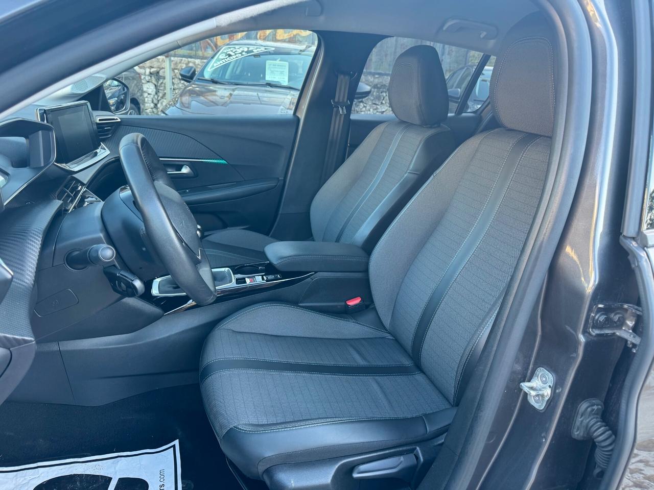 Peugeot 208 1.2ccPureTech 100cv S&S Allure