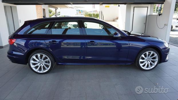 AUDI A4 Avant 35 TDI/163 CV S tronic S line edit