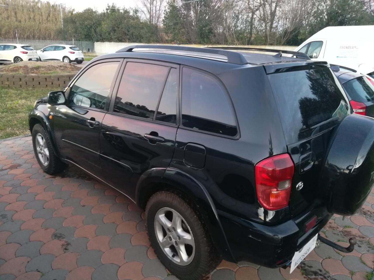 TOYOTA - RAV4 - 2.0 4x4 Tdi D-4D 5 porte Sol - GANCIO TRAINO