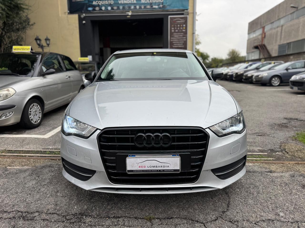 Audi A3 Cabrio 1.6 TDI 105 CV CR Ambition