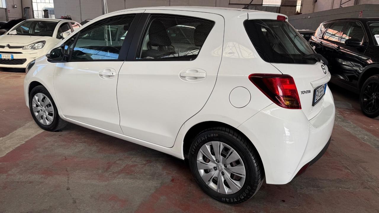Toyota Yaris 1.4 D-4D 5 porte Lounge