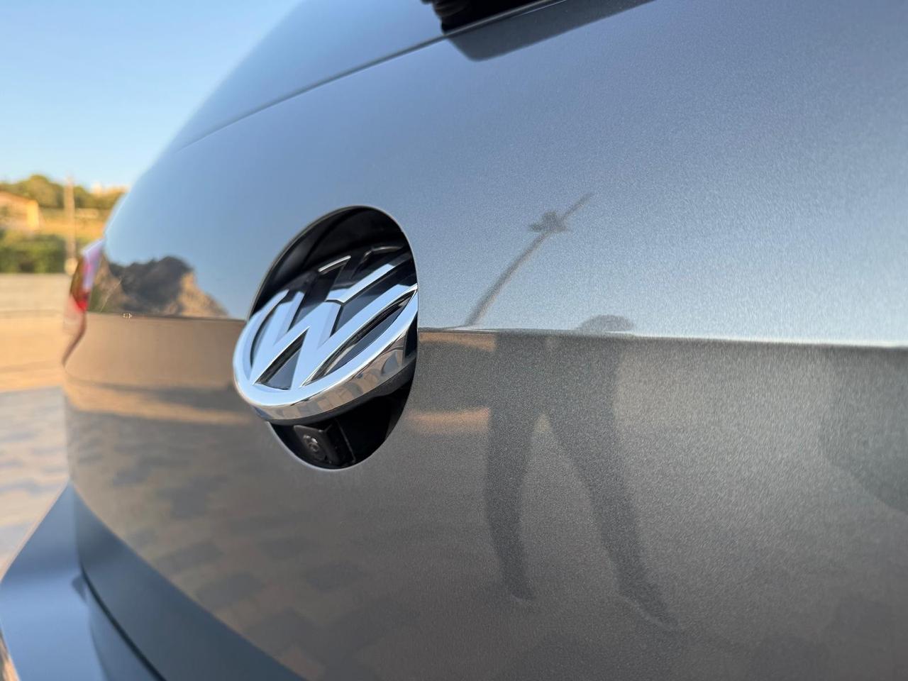 Volkswagen Golf 7.5 R-LINE 1.6 TDI 115 CV 5p.