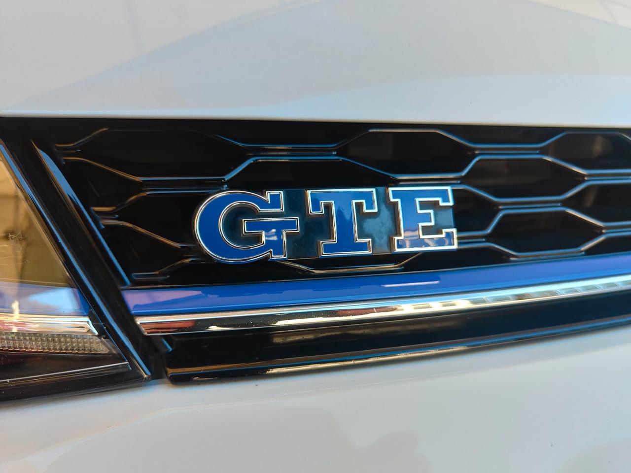 Volkswagen Golf GTE 1.4 TSI Hybrid PLUG-IN DSG 204CV